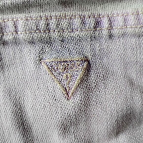 Size 25 Guess Shorts - Picture 3 of 12